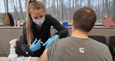 Большинство жителей Детройта говорят, что вряд ли получат вакцину от COVID-19, говорится в исследовании